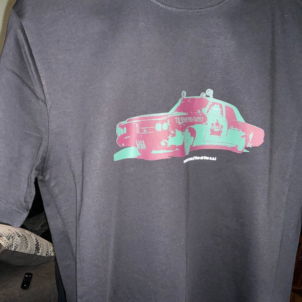 Prairie Underground Gray and Pink Short Sleeve Tee .